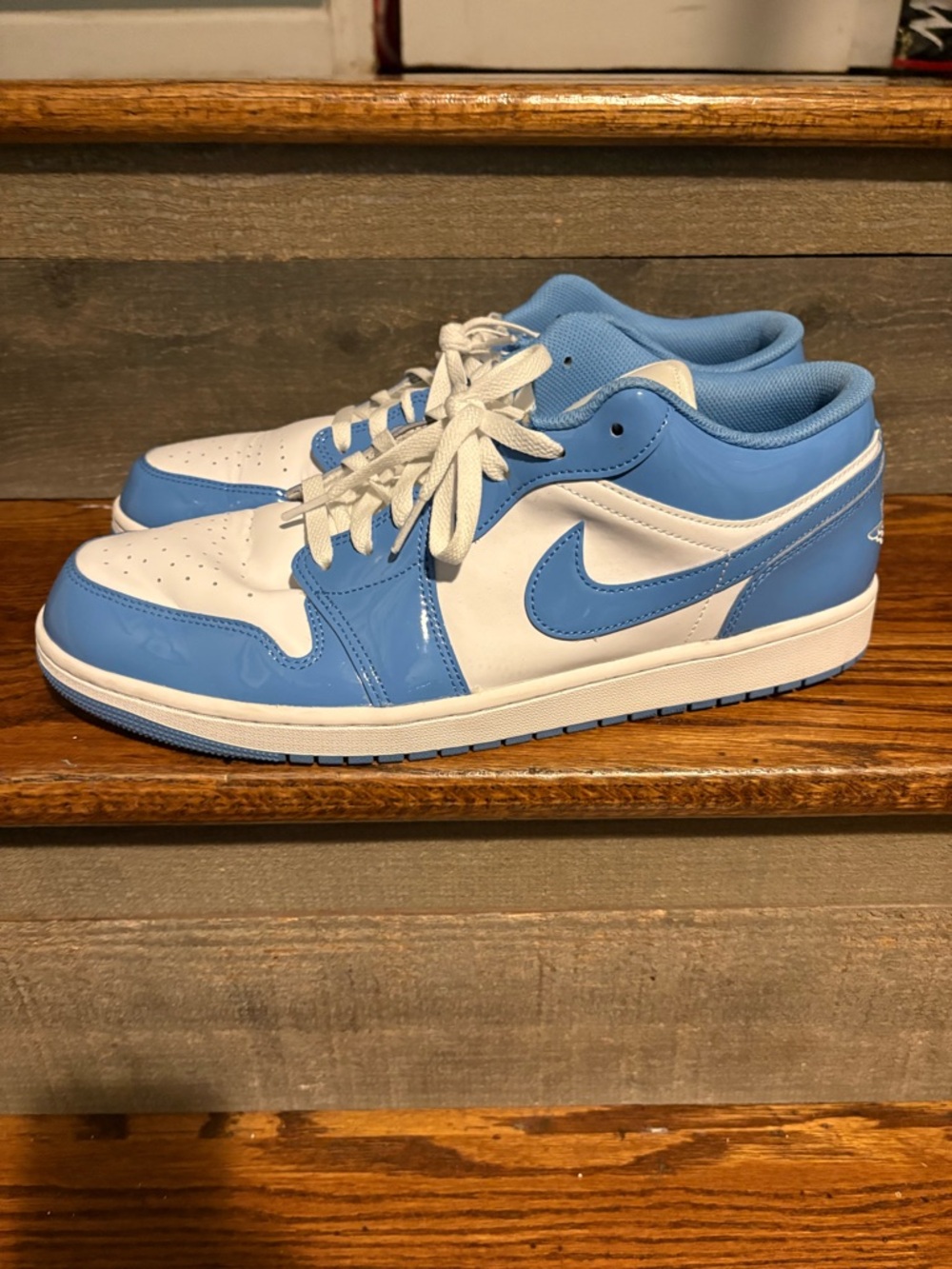 Nike men’s Jordan 1 UNC low 14